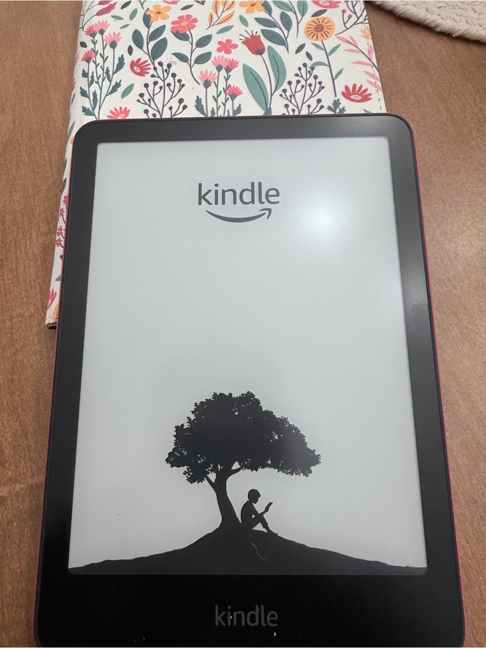 Amazon Kindle E-Reader in Pink